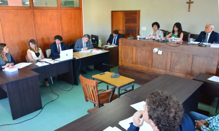 TRIBUNAL-CON-FUNCION-JUICIO-OGJ-Juicio-a-I.S.D.-por-Abuso-Sexual-11.3.25-768x461