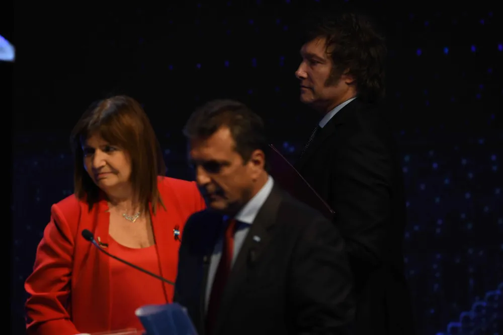 los-candidatos-realizan-e_1018360