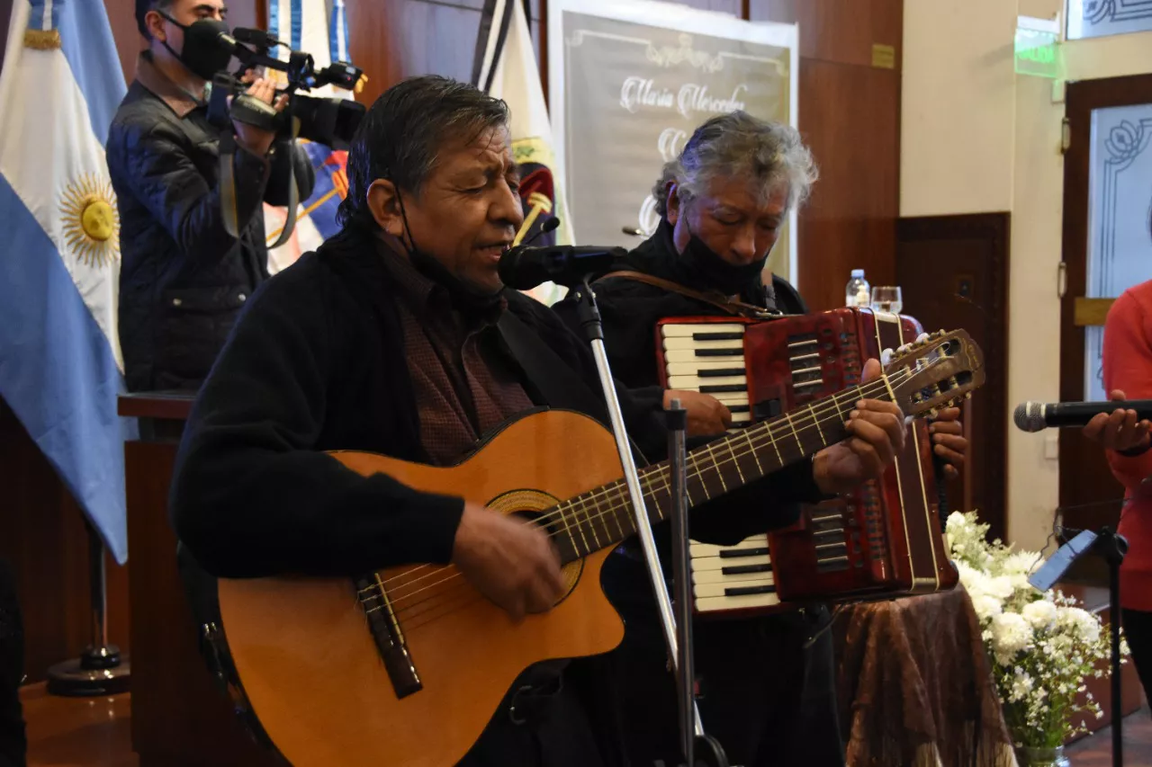 HOMENAJE MERCEDES CASTRO