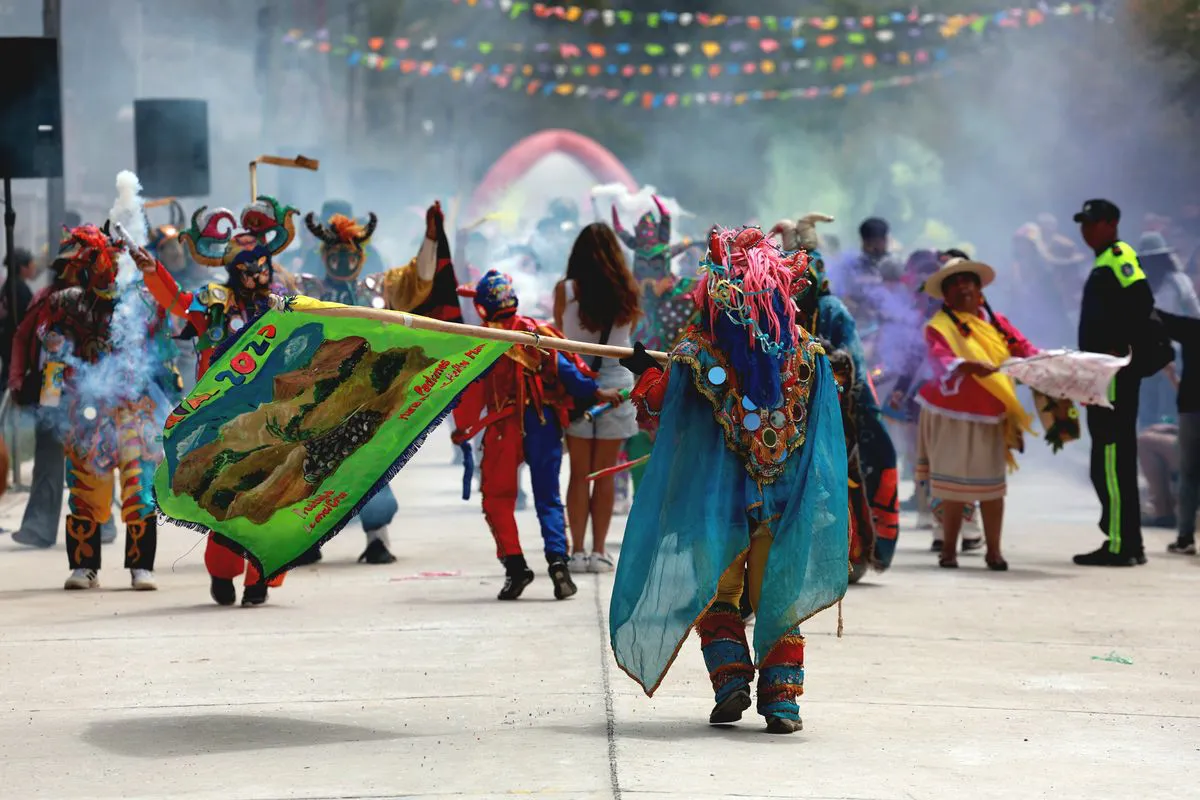 el-carnaval-las-4-regiones-jujuy-revelacion-turistica-nacional (2)