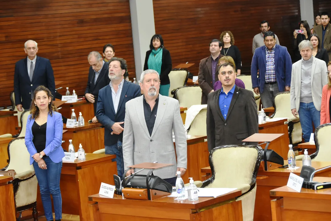 LEGISLATURA SESION LICENCIAS (2)