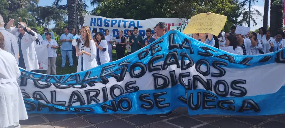 MEDICOS PLAN LUCHA SALARIOS