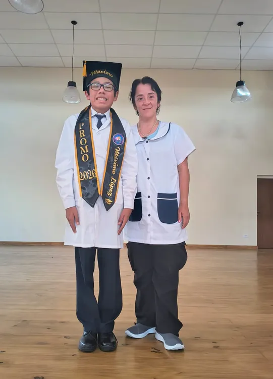 maximo lopez y la docente carolina avila