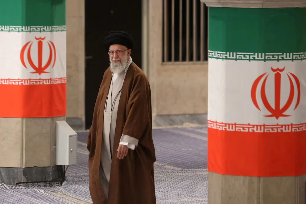 El líder supremo de Irán, el ayatolá Ali Khamenei vía REUTERS