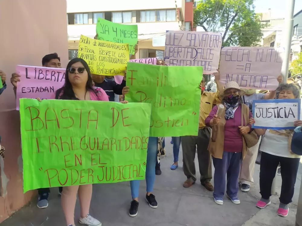 MARCHA PENITENCIARIOS DETENIDOS2