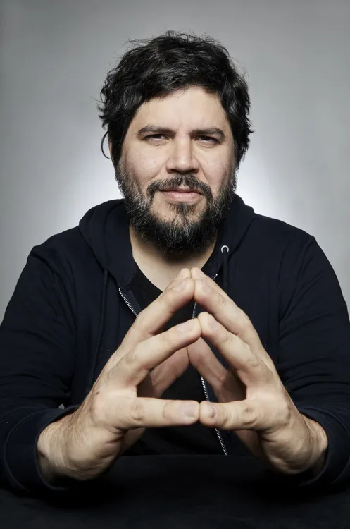 santi-porGuidoAdler-03