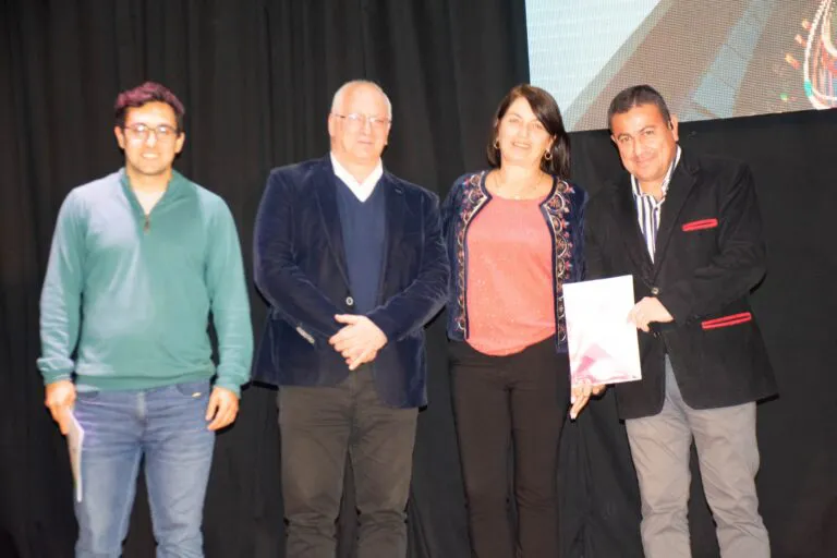 442503708_824561976374710_6120010318558730227_n-768x512