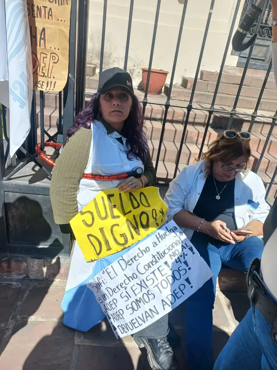 protesta docentes adep2