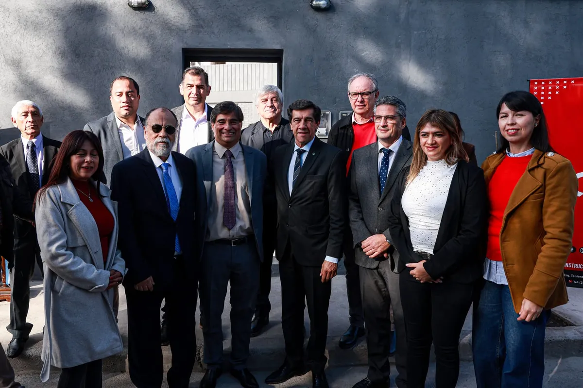 PERIODISTAS DEPORTIVOS SEDE CUYAYA1