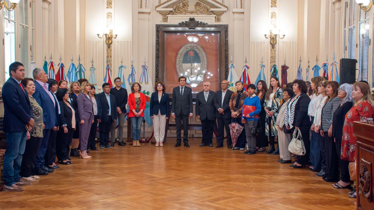 110924-sadir-acto-dia-del-maestro-6jpg