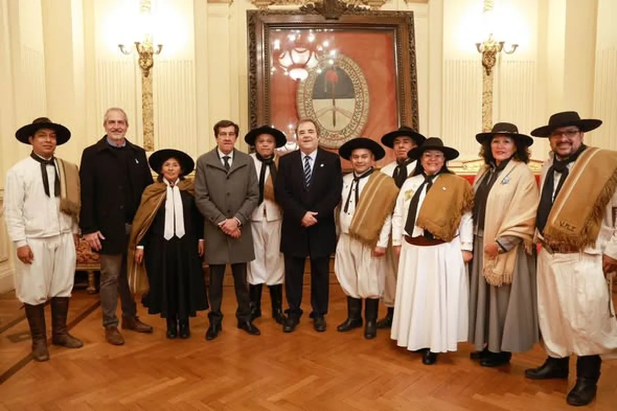 homenaje manuel eduardo arias casa gobierno