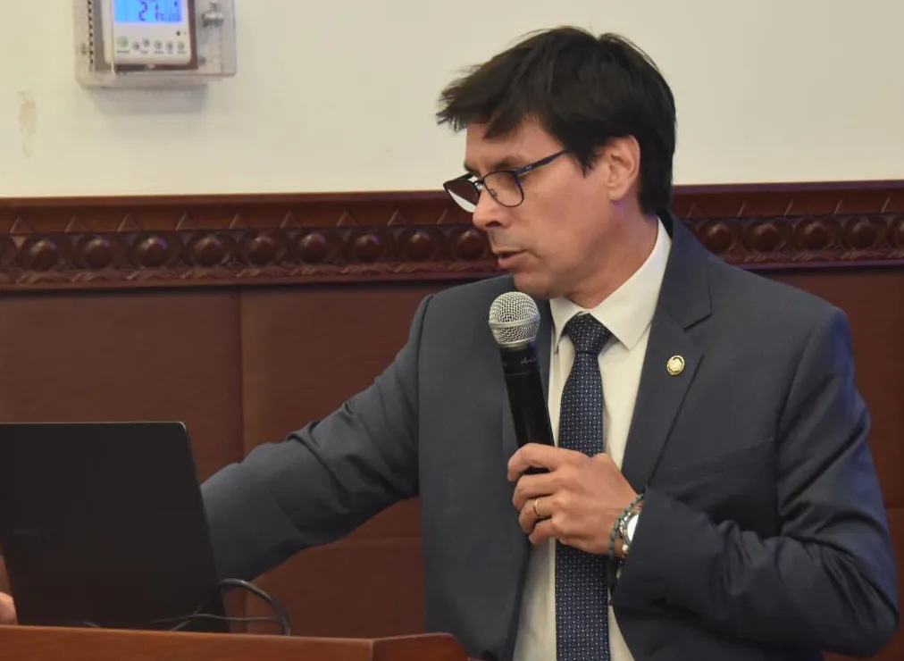 federico cardozo ministro hacienda legislatura1