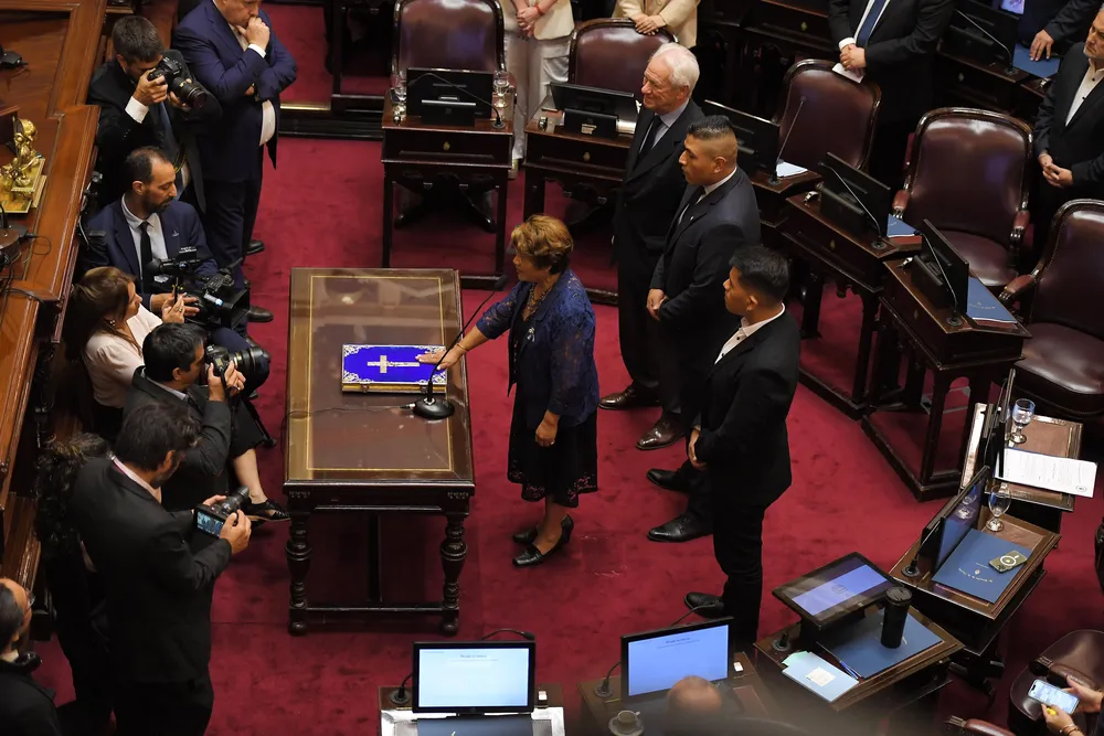 el-senado-inici-la-sesi_1033146