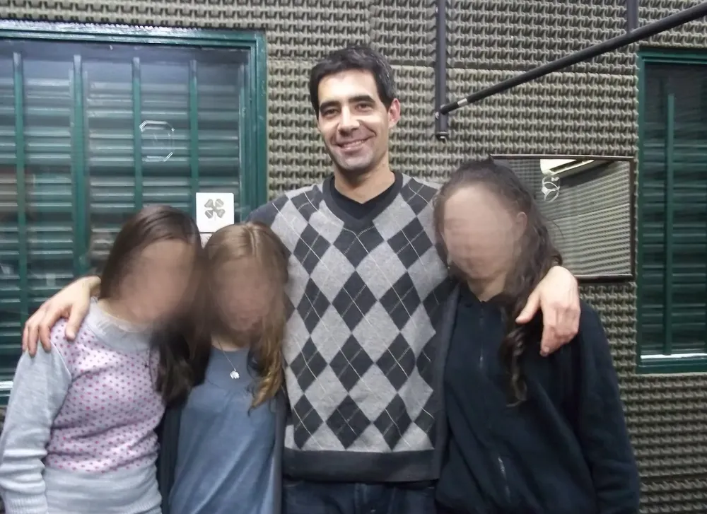 KINDERMAN ABUSO MENORES