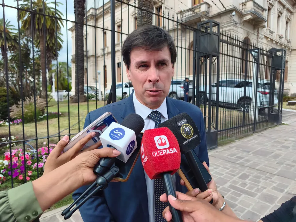 ministro cardozo bono presupuesto
