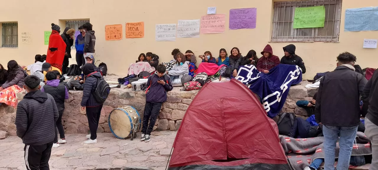 escuela tilcara13