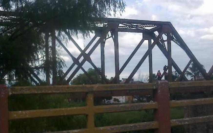 PUENTE FERROVIARIO