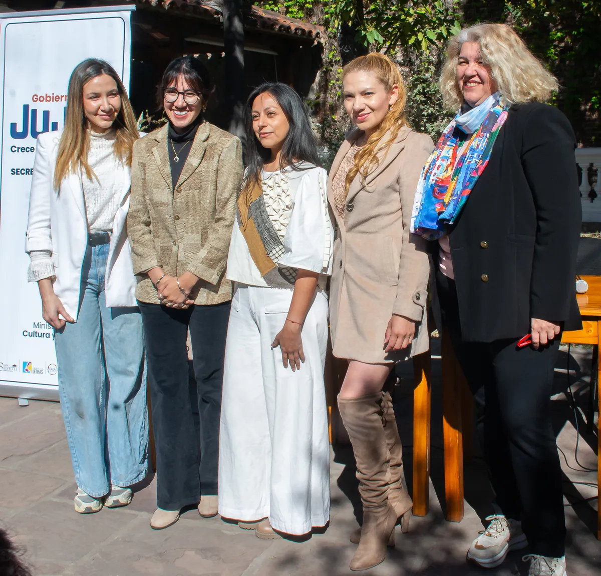 vistirndo raices desfile moda