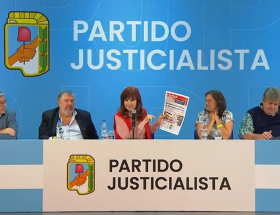 Asume Cristina Fernández PJ Nacional 8