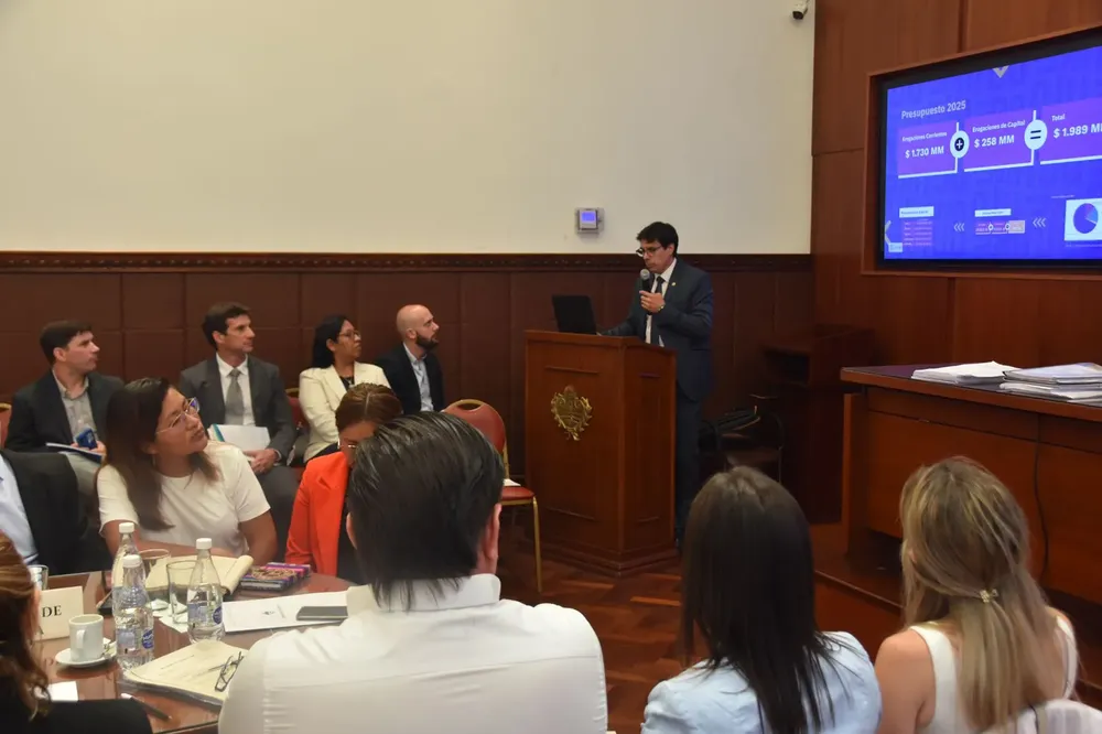 Legislatura presupuesto 2025 cardozo 2