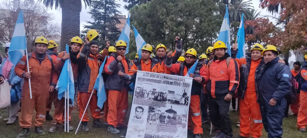 marcha antorcha mineros