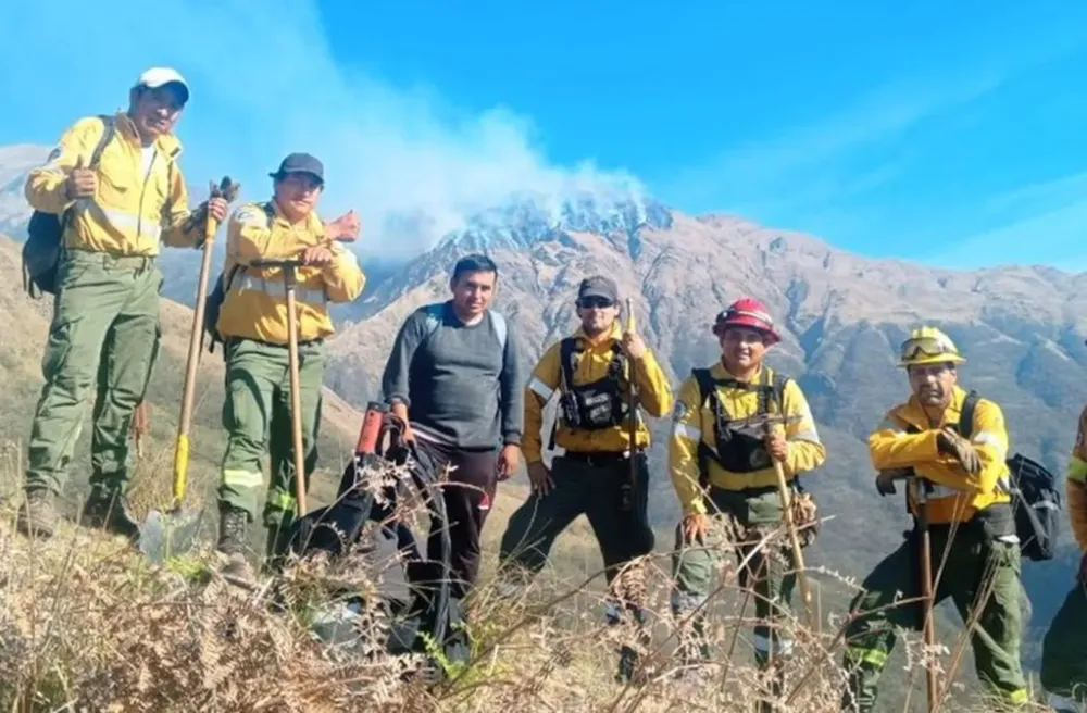 brigadistas cerro azul