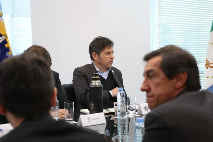 REUNION GOBERNADOR CFI SADIR