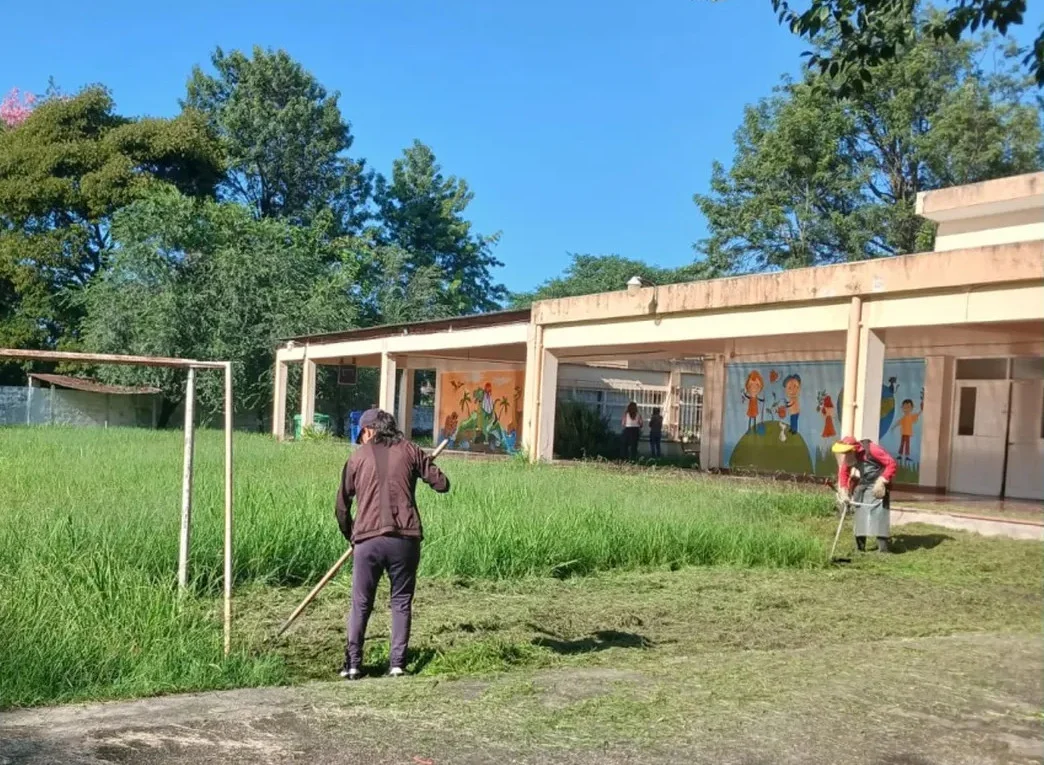Desmalezamiento escuelas jujuy