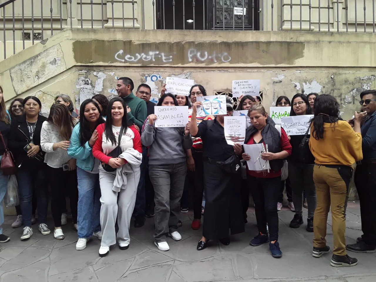 marcha colegio enfermeros normalziacion