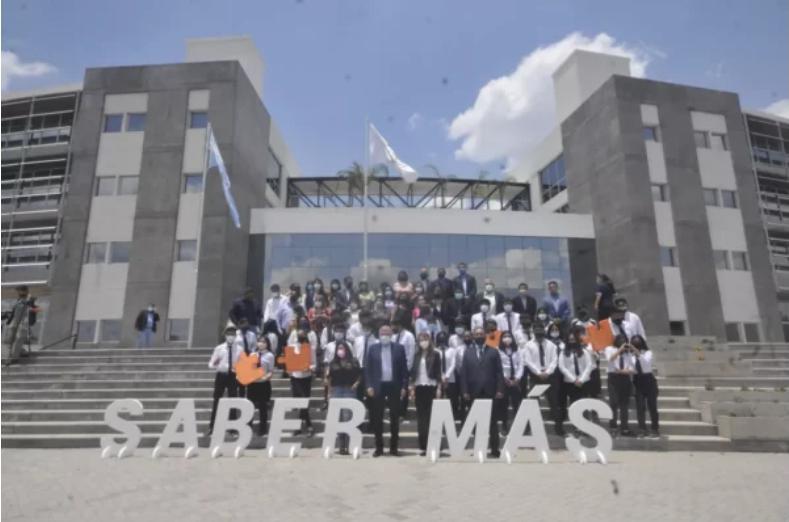 Screenshot_20220128-111652_Facebook