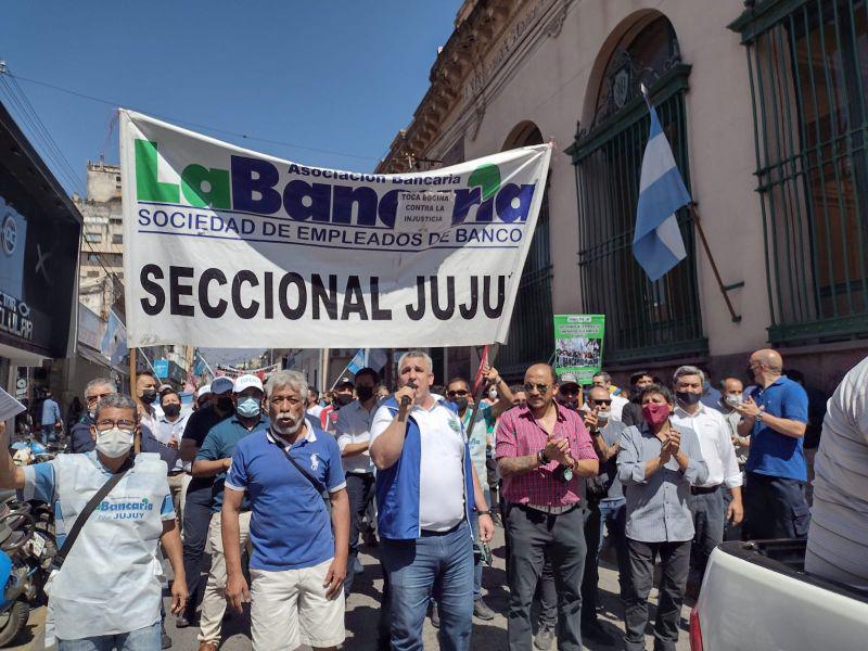 la-bancaria-jujuy-marcho-por-calles-centricas