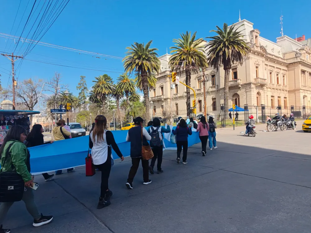 banderazo docentes adep1