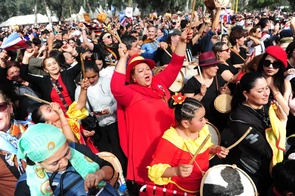 22-07-2023_miles_de_turistas_argentinos_y