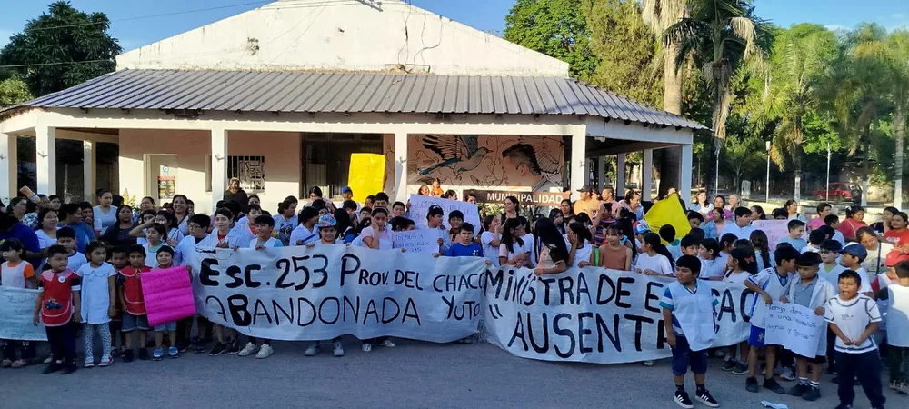escuel yuto marcha ratas