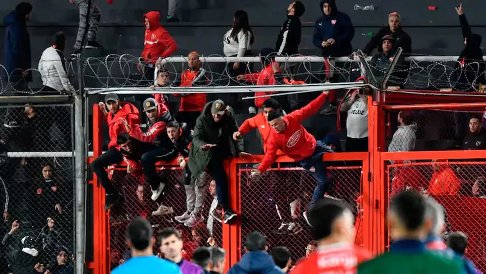 independiente u de chile incidentes5