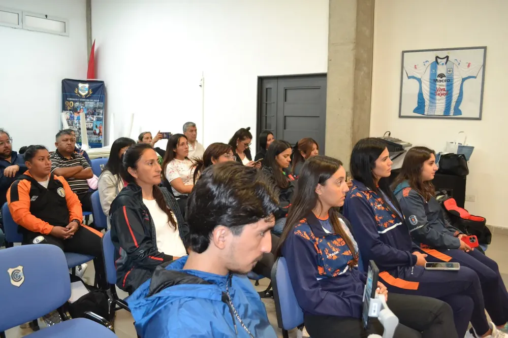 futbol femenino gimnasia y esgrima3