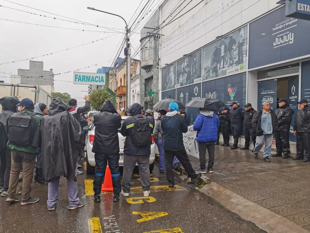MARCHA TRABAJADORES ZAPLA 5