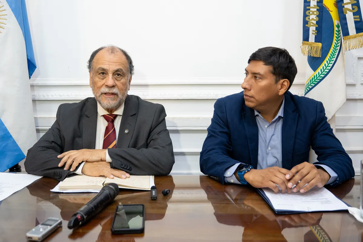 alvarez garcia andres lazarte, gobierno paritarias