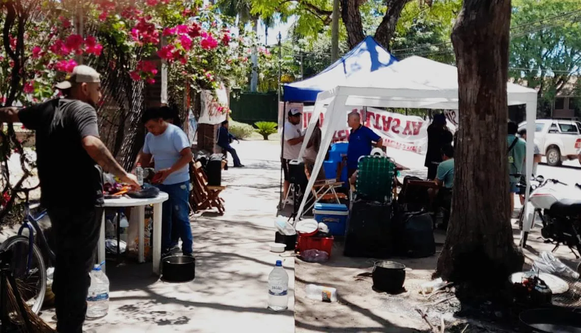 acampe trabajadores ledesma1