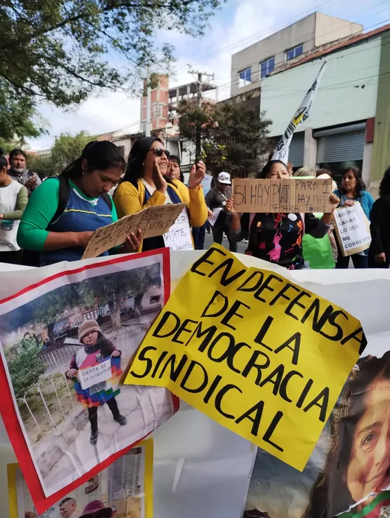 MARCHA ADEP DPCENTES DE BASE 4