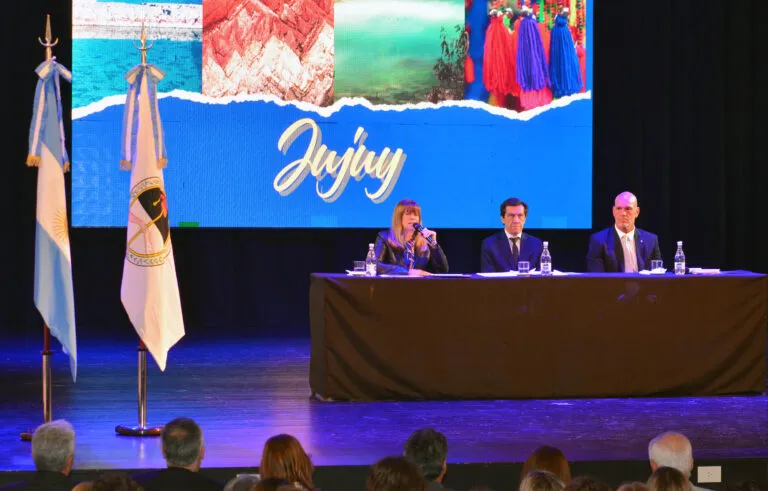 ACTO-APERTURA-XVII-CONGRESO-NACIONAL-DE-SECRETARIOS-LETRADOS-Y-RELATORES-JUJUY-15.8.24--768x491