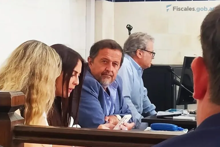 Fiscal-Villalba-y-auxiliares-768x512