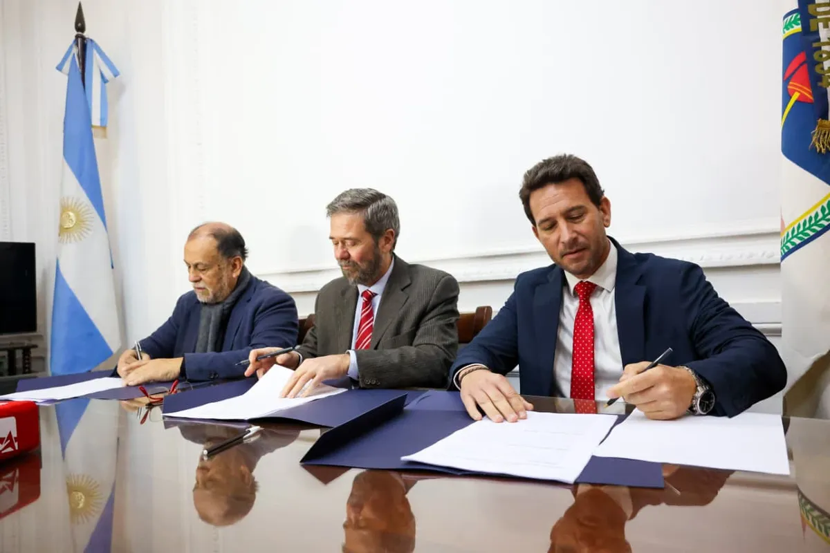 DIPLOMATURA EN DERECHO LABORAL1
