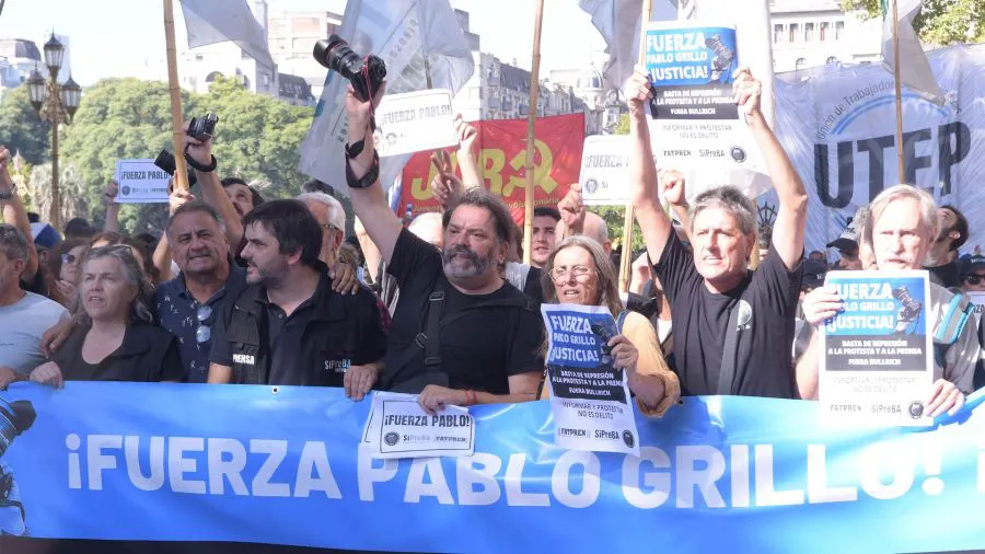 periodismo milei grillo