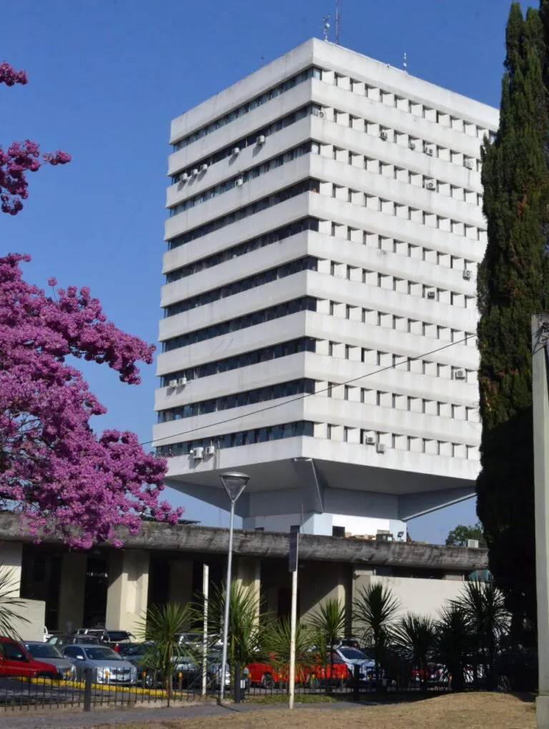 EDIFICIO-PODER-JUDICIAL-SEDE-SUPREMA-CORTE-DE-JUSTICIA-11-768x1020