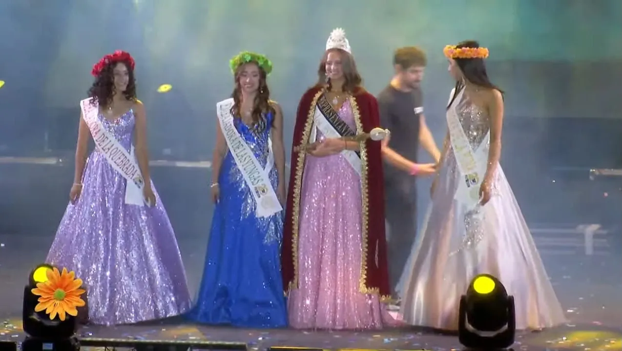 maria zamar reina provincial2