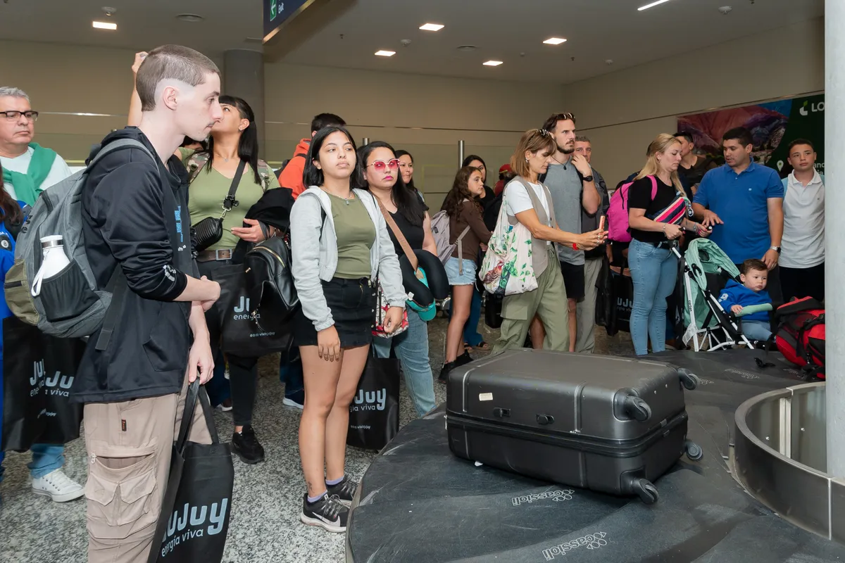 turista temporada aeropuerto