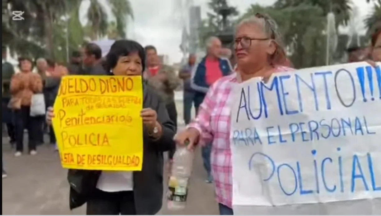 protesta familiares policias
