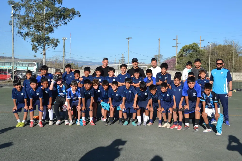 AGASAJO DIA DEL NIÑO LOBITOS