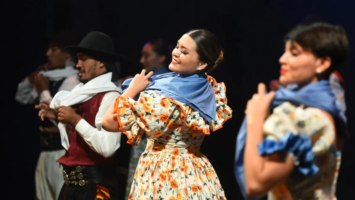 25 de mayo celebracion baile